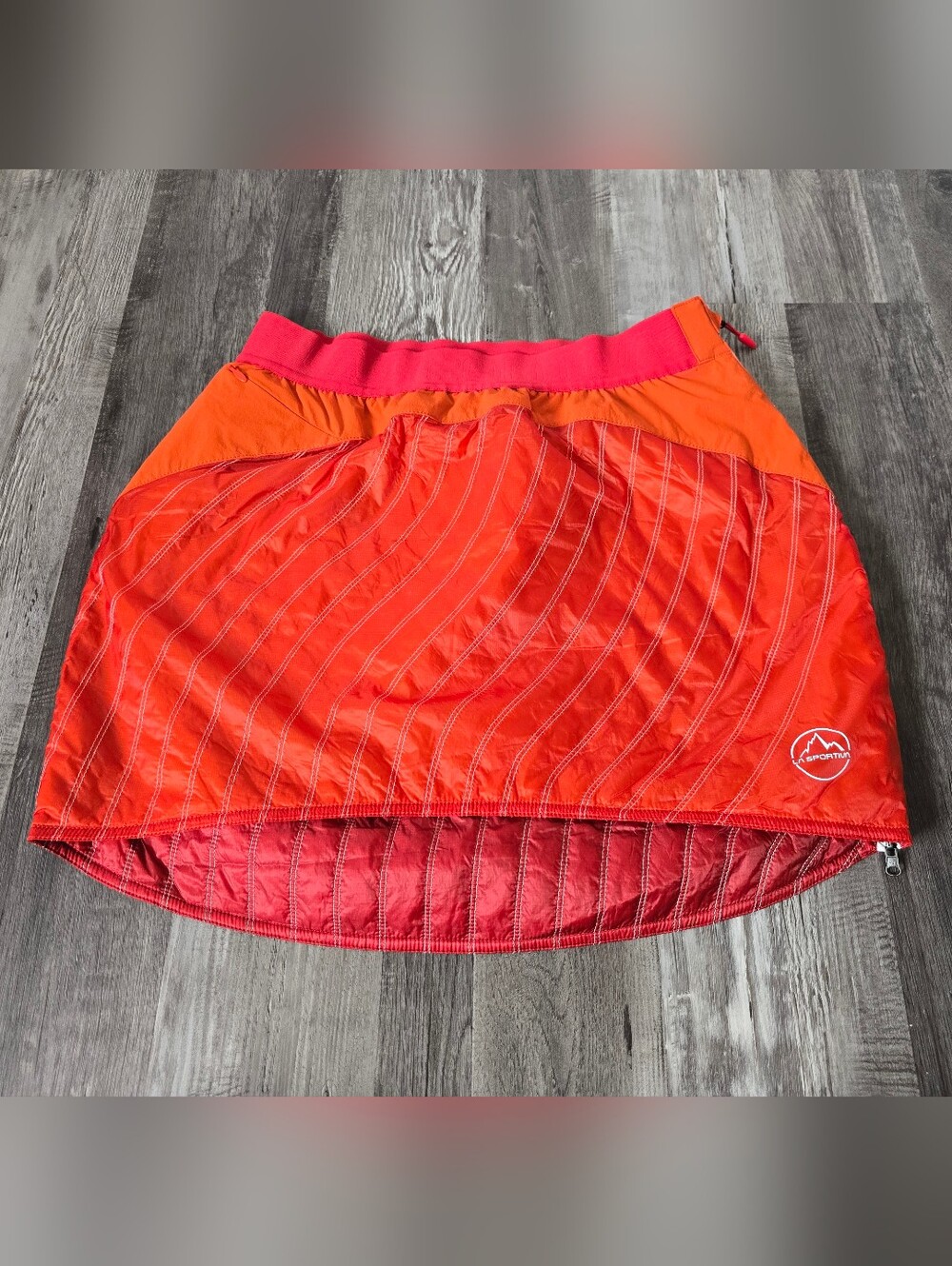 La Sportiva Reversible Chrysalis  PrimaLoft Hiking Skirt Sz M